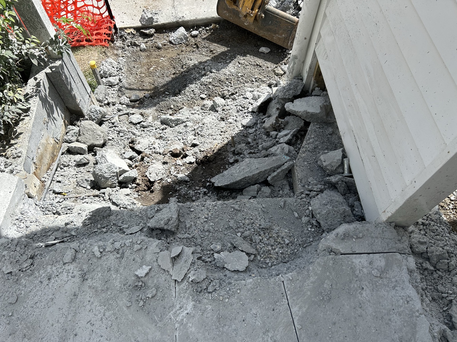 Carport and storage construction — photo 31