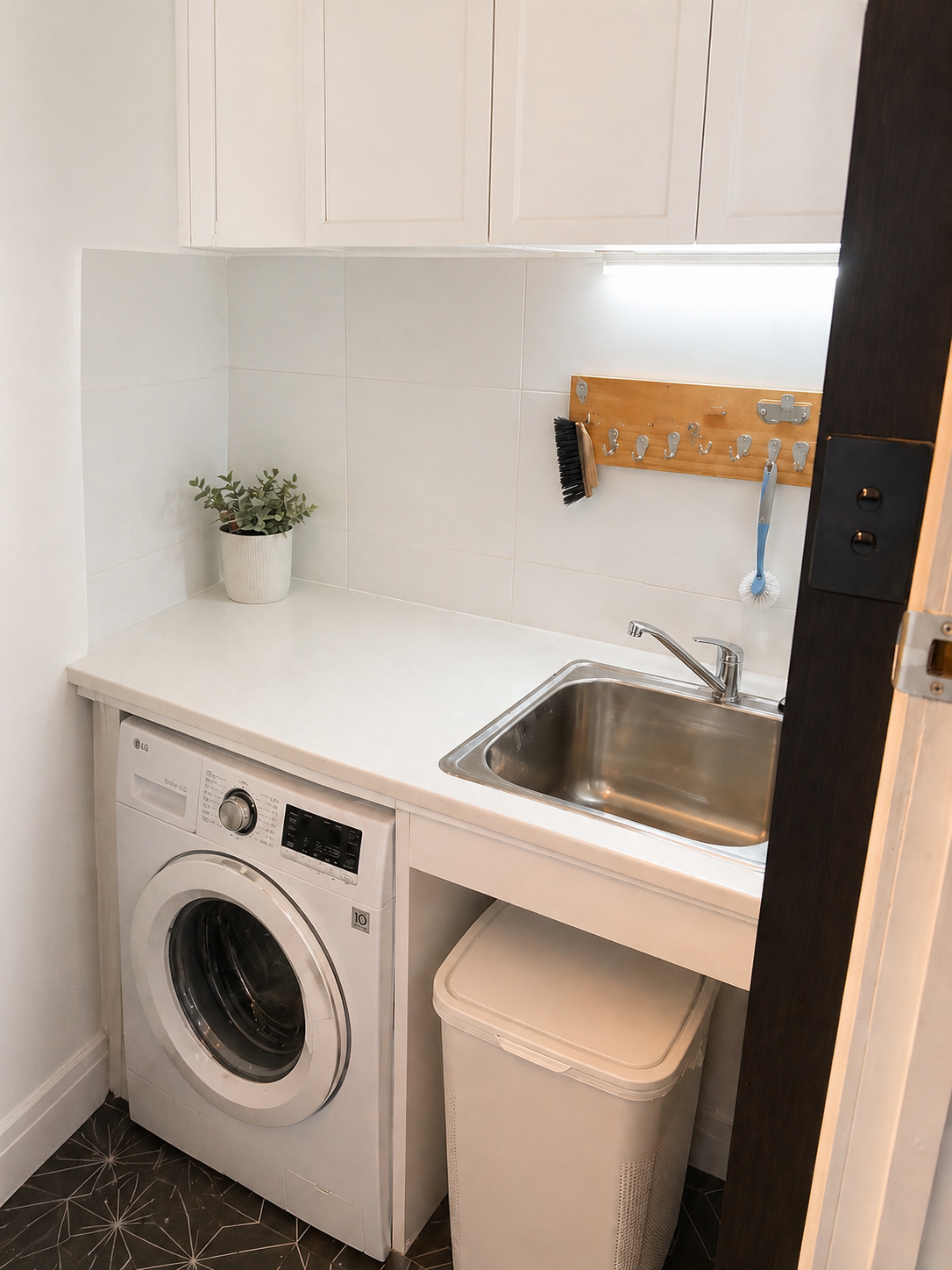 The completed Coorparoo Queenslander — photo 7 of 41
